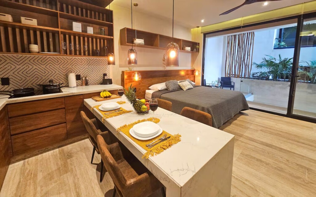 Modern Alexa-powered studio for remote work in Playa del Carmen