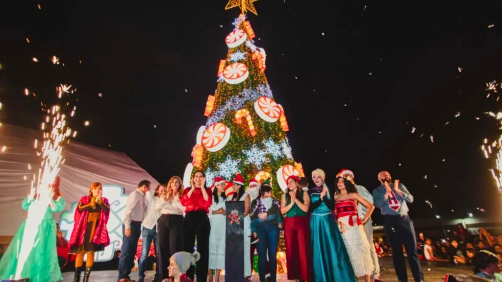 Public Posada at Parque Fundadores in Playa del Carmen.